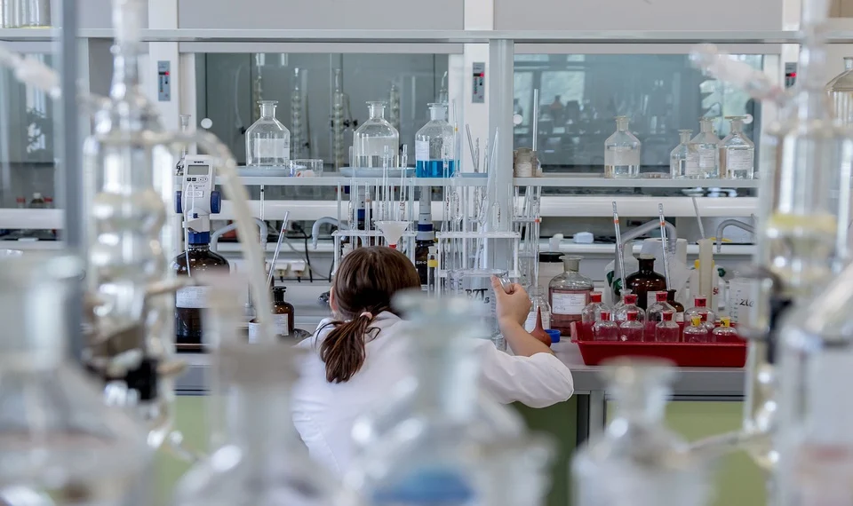 how-to-prepare-for-gcse-chemistry-exam-preparation-in-blendon-tips-for-tutors.jpg