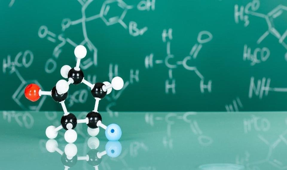 GCSE Chemistry Summer Tuition Masterclasses Chelsea