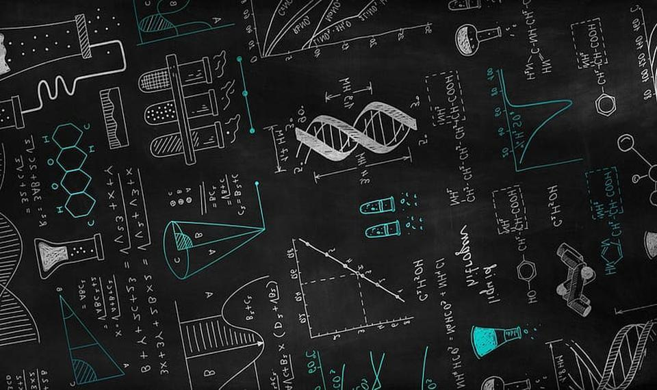 Top-A-level-physics-exam-preparation-Tutors-in-Redbridge-Summer-2025-Guide.jpg